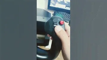 NOUVEAU !!! Logitech flight yoke system !!!!